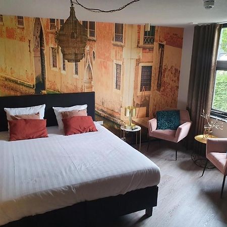 Boutique Hotel De Valk Valkenswaard Exteriör bild