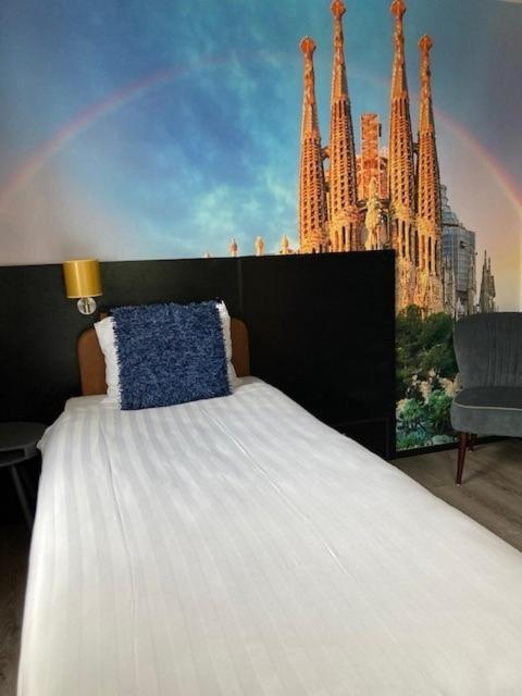 Boutique Hotel De Valk Valkenswaard Exteriör bild