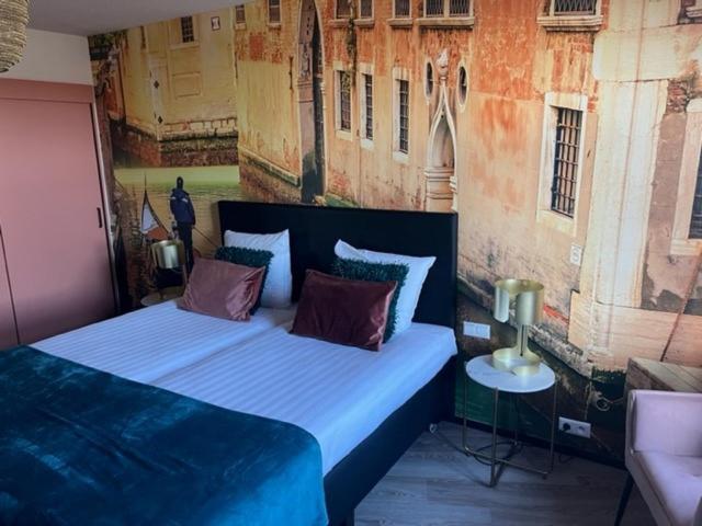 Boutique Hotel De Valk Valkenswaard Exteriör bild